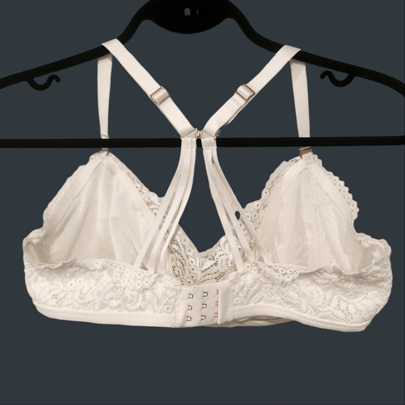 Aerie Real Power Lace Balconette - Picture 4 of 5